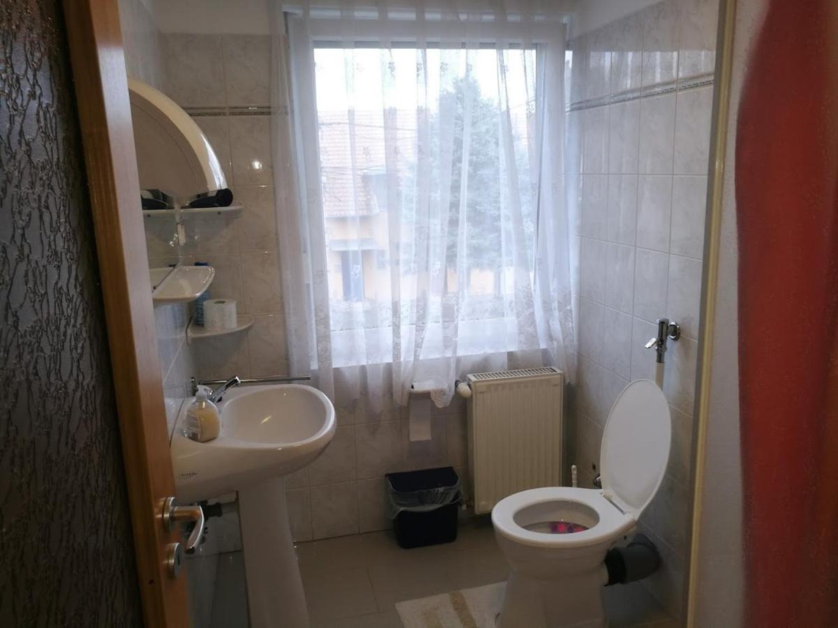 Apartment Revesz Harkan Exterior foto