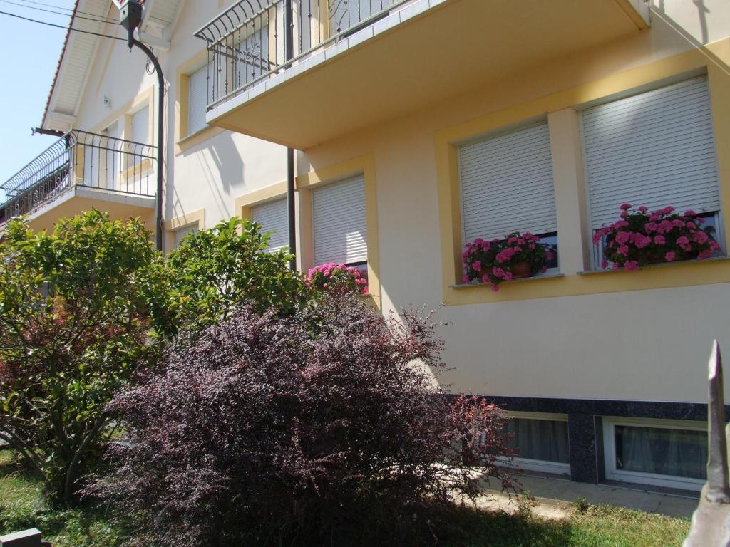 Apartment Revesz Harkan Exterior foto